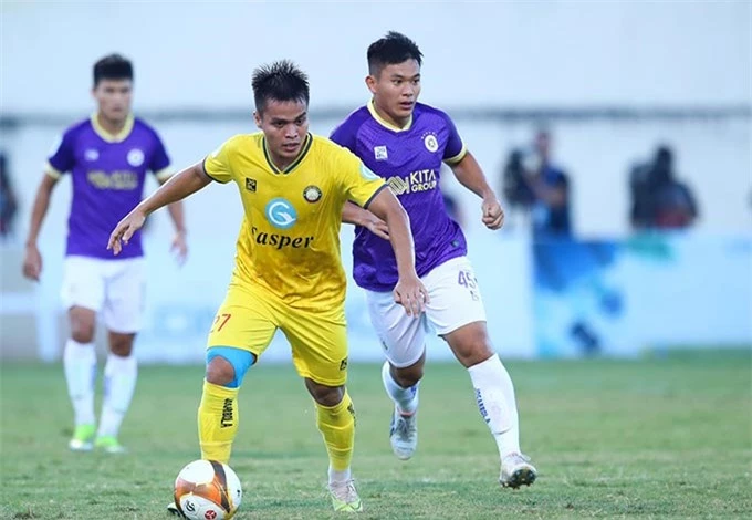 Thanh Hóa (trái) đánh bại Hà Nội FC trên chấm 11m để lần thứ 2 liên tiếp vô địch Cúp Quốc gia. Ảnh: Đức Cường