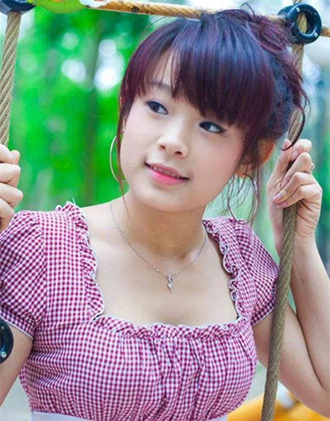 Hot girl đời đầu "chiến" không kém Huyền Baby từng dính nghi vấn trùng tu vòng 1, sắc vóc tuổi 35 vẫn đỉnh- Ảnh 1.