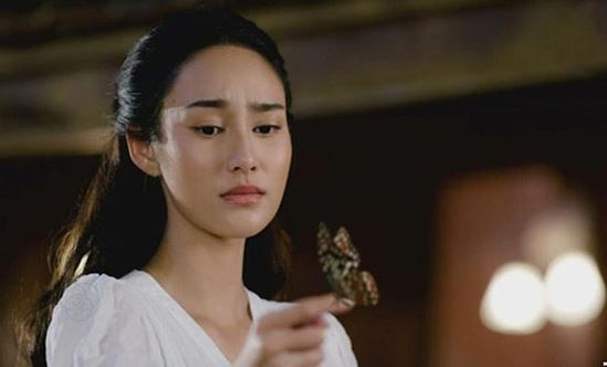 Đêm trước ngày ly hôn, cô con gái 5 tuổi đưa ra 'yêu cầu lạ' khiến bố mẹ nghe xong ôm nhau khóc nức nở