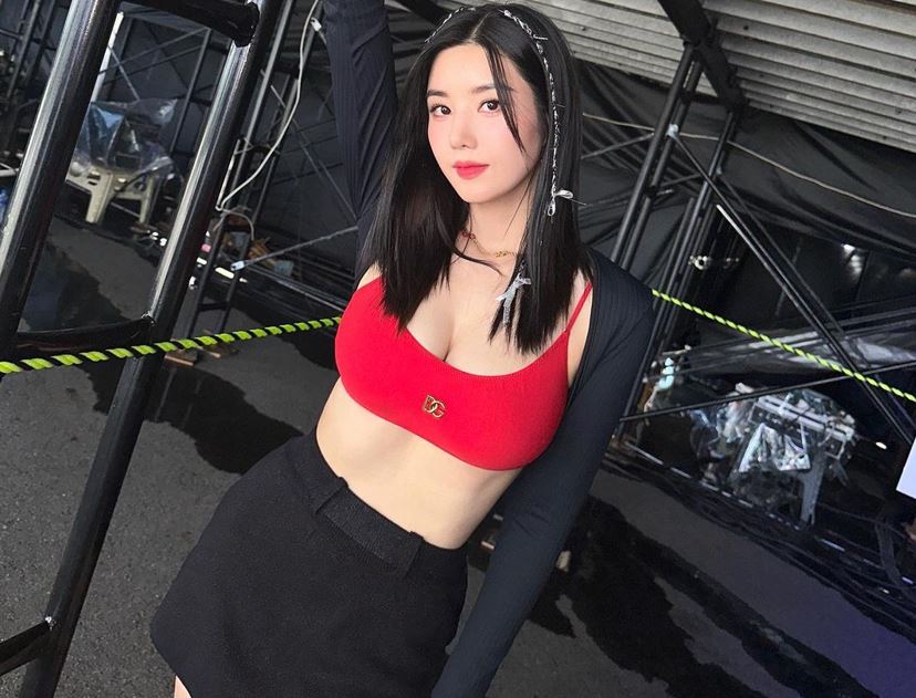 'Bỏng mắt' khi chiêm ngưỡng body của nữ idol sexy nhất xứ Hàn