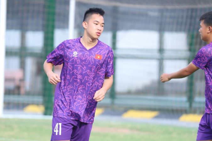 Sao mai Việt kiều châu Âu tập cùng 2 thần đồng Việt Nam