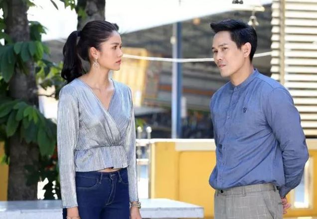 Ly hôn được 2 năm, một lần đi thăm con gái tôi được biết vợ cũ chuẩn bị lấy chồng, tôi nhắn cho em một tin nhắn