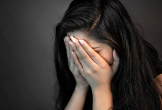 Ngày mẹ chồng ngã cầu thang gãy chân, vợ bỗng gắt lên và cái kết khiến cả họ ngỡ ngàng