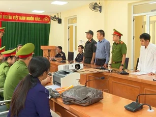 Khởi tố, bắt tạm giam Chi cục trưởng Hải quan cửa khẩu Xín Mần