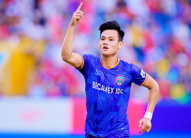 Rời CAHN, Hồ Tấn Tài có bến đỗ đầy bất ngờ