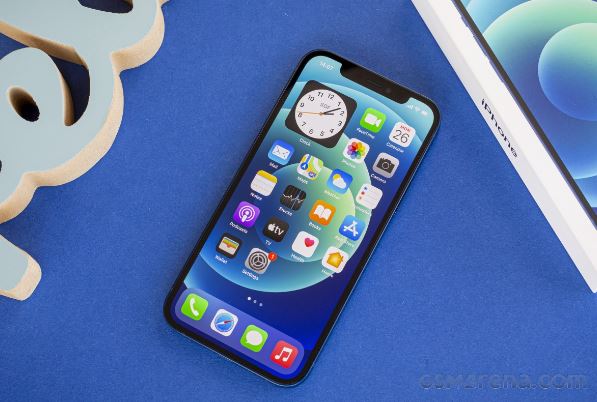 Giá đập hộp iPhone 12 rẻ bay phấp phới tháng 7, iPhone màn OLED xịn sò rẻ nhất mọi thời đại