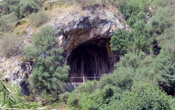 Phát hiện sốc về một loài người khác tiến hóa vượt bậc