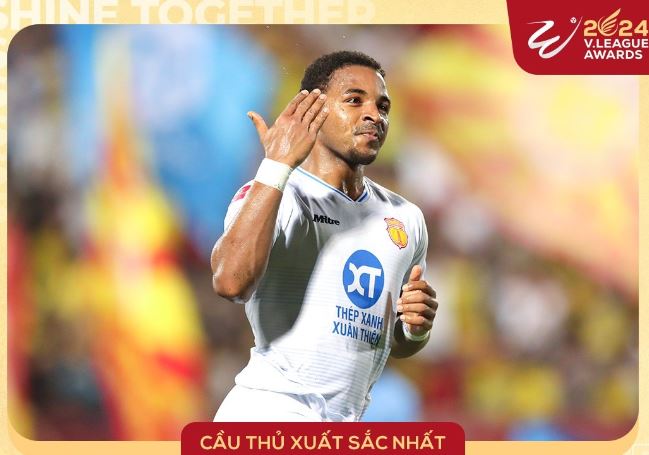 Tiền đạo xin nhập tịch Việt Nam nói gì khi 'thâu tóm' danh hiệu ở V-League?