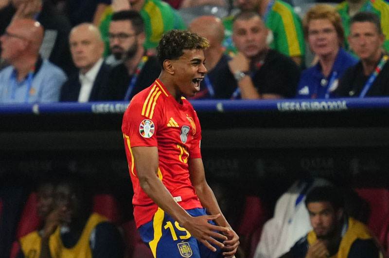 Lamine Yamal là cầu thủ trẻ nhất ghi bàn trong lịch sử Euro