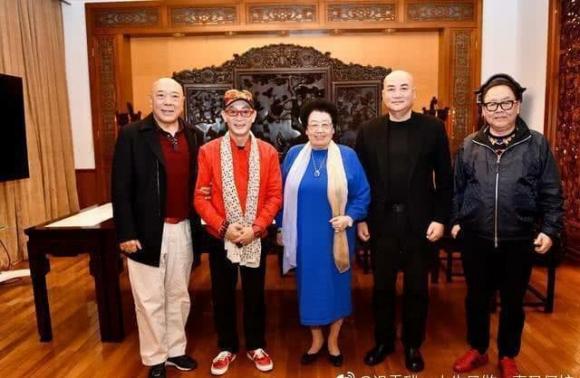 'Đường Tăng' Trì Trọng Thụy cưới vợ tỷ phú hơn 11 tuổi nhưng bị con riêng của vợ phớt lờ sau hơn 30 năm chung sống