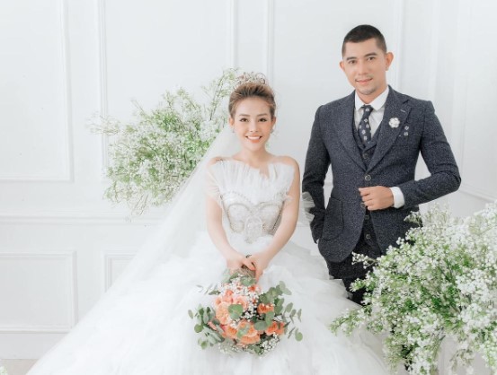 Lương Bằng Quang chính thức khoe tin vui sau 7 năm yêu Ngân 98