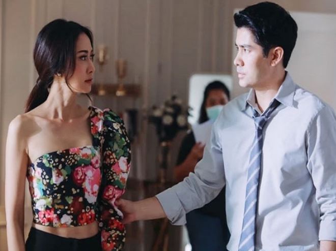 Tình cờ gặp lại tình cũ của chồng, thấy chị đang bế đứa bé vừa đến xem tôi chết điếng khi mặt đứa nhỏ như ‘khuôn đúc’ với chồng mình