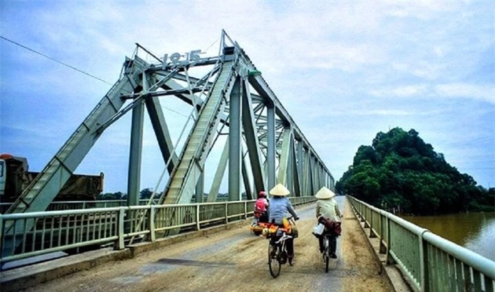 Cầu Hàm Rồng