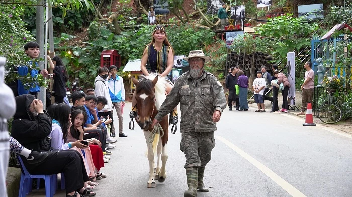 kết nối trong cộng đồng, tạo không gian giao lưu văn hoá nghệ thuật độc đáo, sáng tạo cho cả người dân địa phương và du khách 