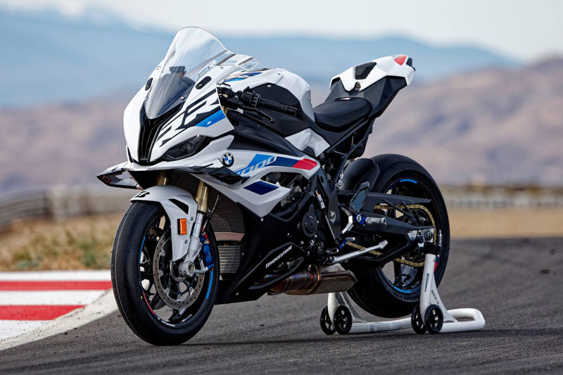 Bảng giá xe máy BMW tháng 7/2024: Giảm giá mạnh