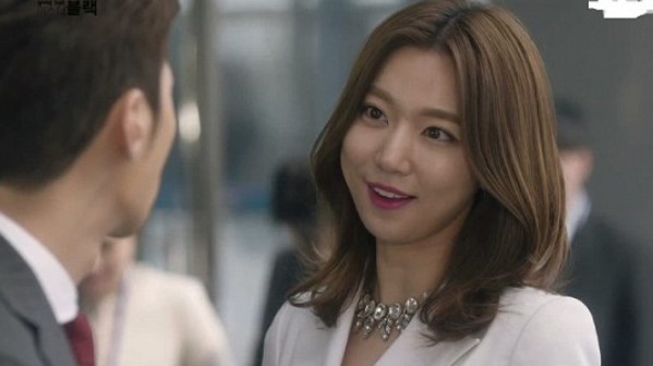 Đang làm tăng ca thì hàng xóm gọi điện bảo tôi về gấp, về tới nhà thì thấy hai con khóc nức nở còn vợ đã bỏ đi từ lâu