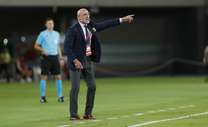 De la Fuente ngủ 3 tiếng mỗi đêm để Tây Ban Nha mơ vô địch