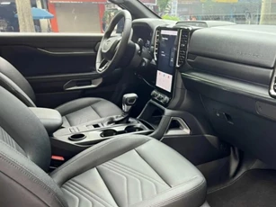 Ford Everest 2024 ‘siêu lướt’ lên sàn xe cũ với giá khó tin