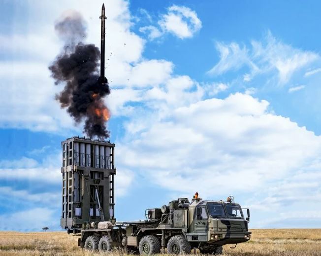 Tên lửa phòng không S-350 Nga bắn hạ 12 mục tiêu không cần đến con người