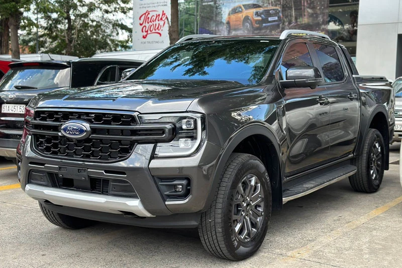 Ford Ranger đứng thứ 2.