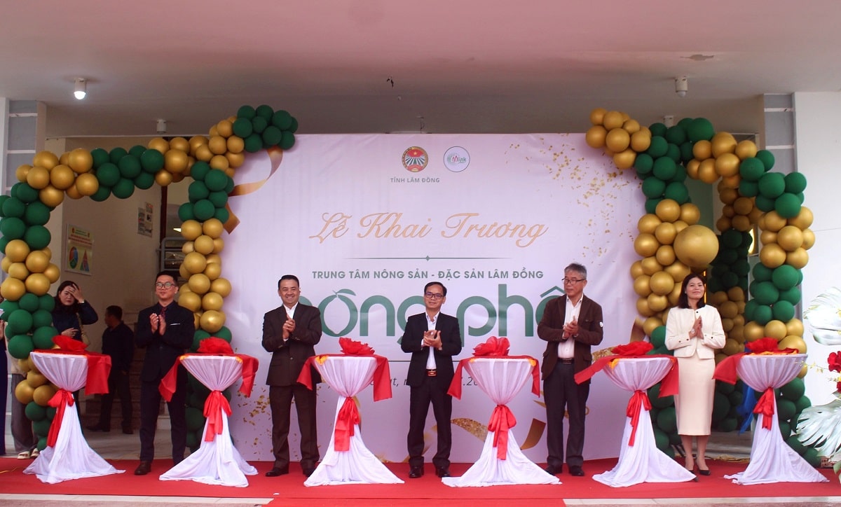 Hơn 40 doanh nghiệp 'họp chợ' tại Nông phố Đà Lạt