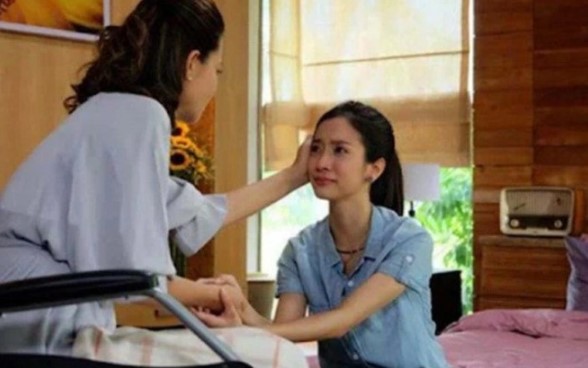 Chị gái qua đời tròn năm, một lần mẹ tôi lên thăm cháu, bắt gặp cảnh trong phòng mà bà đau đớn và giận dữ tột cùng