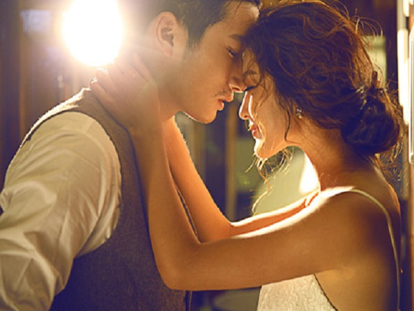 Thấy chồng bày biện một bữa ăn thịnh soạn, chưa kịp vui mừng anh vội vã quỳ gối cầu xin tôi tha thứ, sự thật khiến tôi bàng hoàng