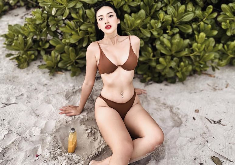 Ngắm vòng 3 gần 1 mét của nữ gymer quyến rũ nhất Vịnh Bắc Bộ