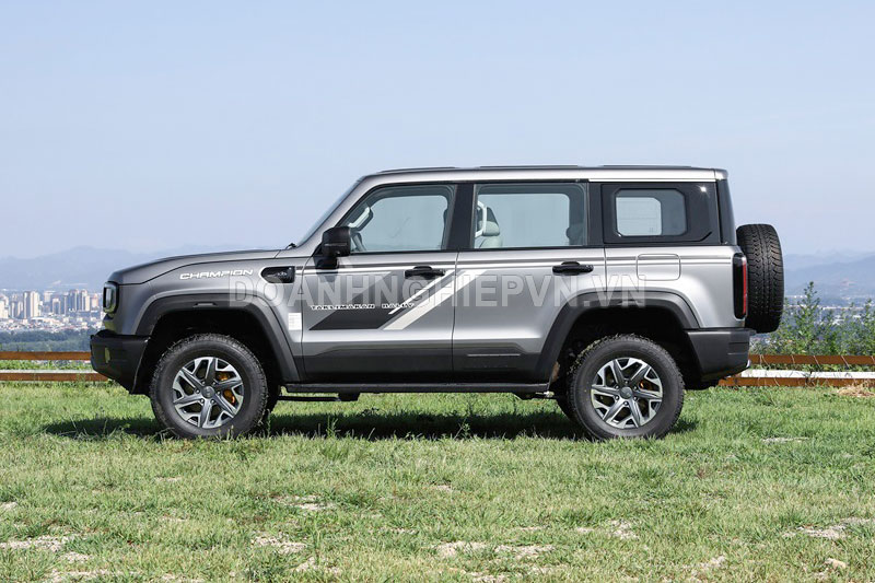 SUV 'chất như nước cất', công suất 224 mã lực, giá gần 750 triệu đồng