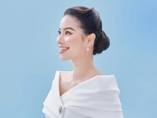 Phạm Hương gây sốt với loạt ảnh mới: Visual bén ngót, thần thái sắc sảo hết nấc