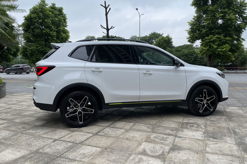 Đối thủ đáng gờm của Mazda CX-5, Honda CR-V giảm giá 120 triệu đồng tại Việt Nam