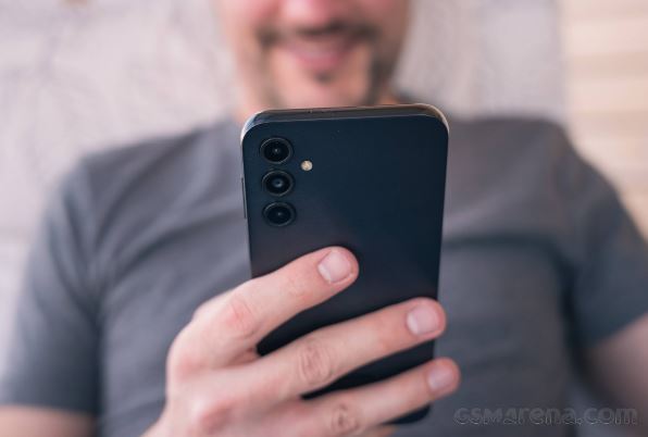 Giá đập hộp Galaxy A14 chạm sàn, vua Android 2023 đã rẻ nay lại cực bèo, đa năng hơn iPhone 11