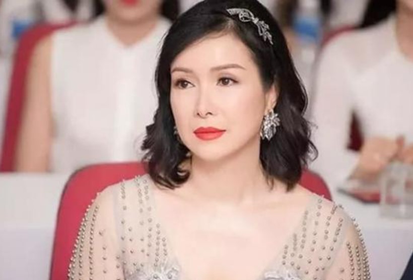 Hoa hậu thấp nhất Việt Nam: Không vào showbiz, cuộc sống kín tiếng