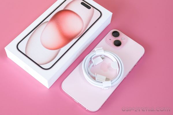 Giá đập hộp iPhone 15 fullbox siêu sale kịch sàn, sẵn sàng đón tân sinh viên vào hành trình mới đầy thú vị