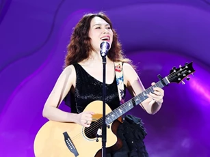 Mỹ Tâm ôm đàn guitar, hát loạt hít đình đám khi mới vào nghề