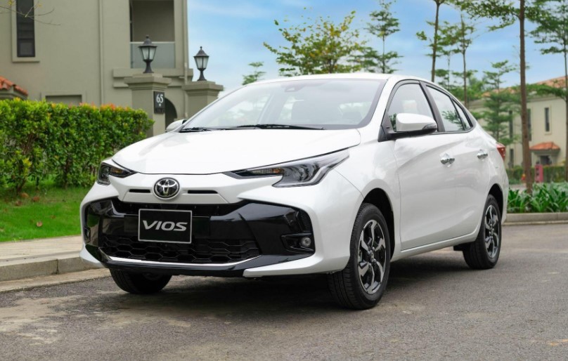 Sedan hạng B rầm rộ giảm giá, tăng ưu đãi tới hơn 100 triệu đồng: Honda City, Hyundai Accent, Nissan Almera... rẻ hiếm có
