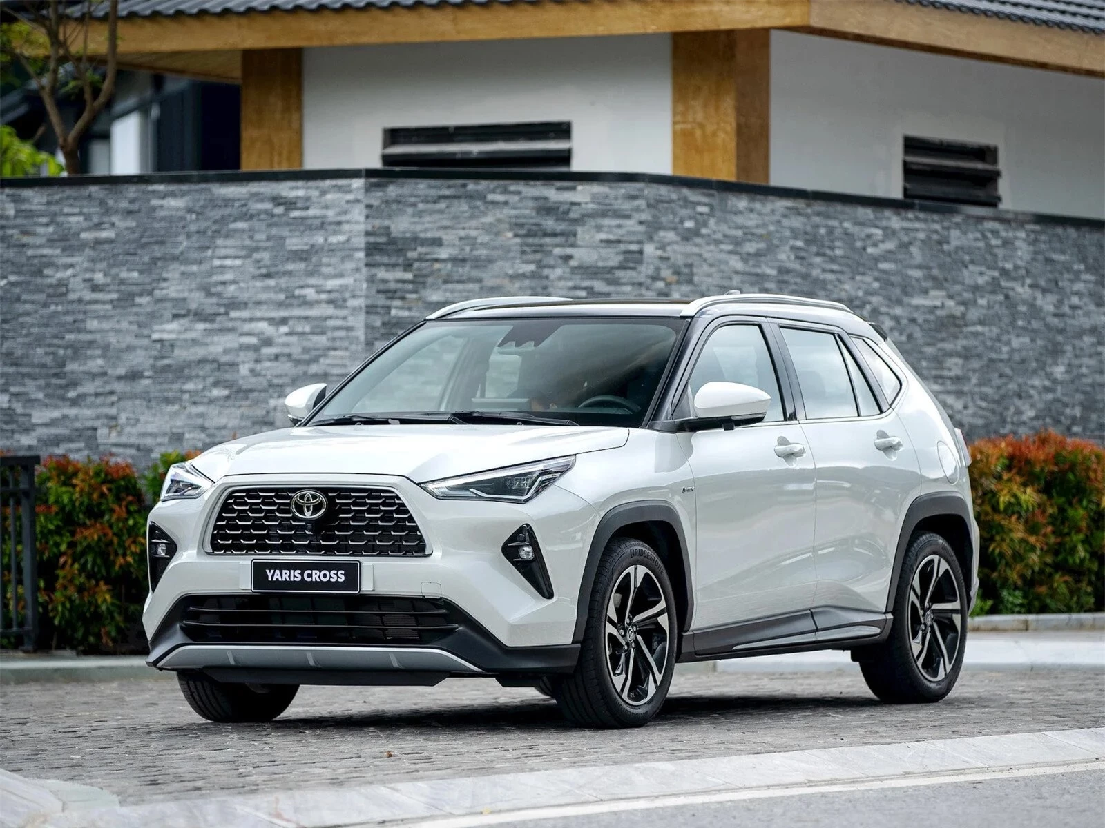 Giá xe Toyota Yaris Cross mới nhất tháng 7/2024- Ảnh 1.