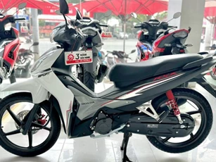 Giá xe Honda Wave RSX FI giữa tháng 7/2024 giảm cực sâu, rẻ hơn Future, xịn hơn Wave Alpha