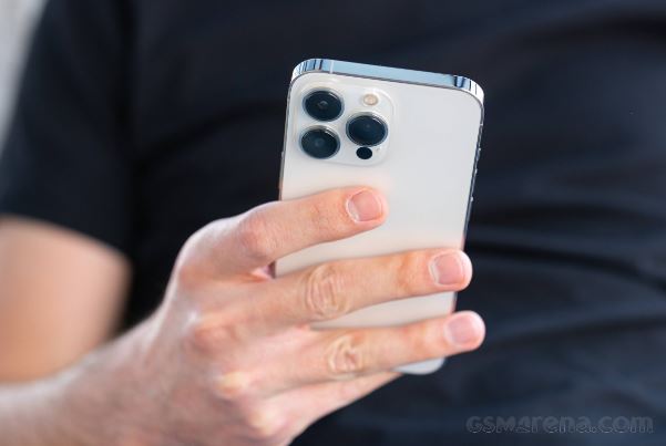 iPhone 13 Pro giảm hơn 15 triệu đồng, nhiều trang bị chẳng kém gì iPhone 15, Galaxy S24 mới