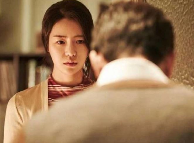 Thấy chồng bình luận về món đồ trên mạng tôi nghĩ anh mua cho mình, đến khi điều tra thì phát hiện sự thật khiến tôi ngã quỵ