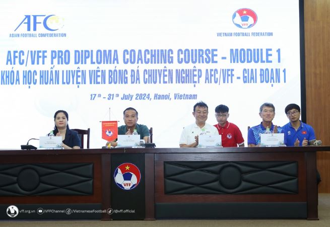 HLV Kim Sang Sik đảm nhiệm vai trò mới tại LĐBĐ Việt Nam