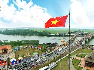 Chương trình nghệ thuật 'Vĩ tuyến 17 - Khát vọng hòa bình'