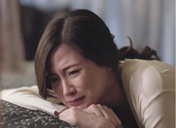 Bất ngờ đến nhà bố mẹ chồng không báo trước, tôi điếng người chỉ muốn ly hôn ngay khi thấy món đồ này treo lủng lẳng trước sân