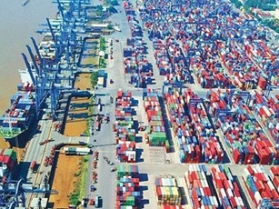 ADB giữ nguyên dự báo tăng trưởng kinh tế Việt Nam