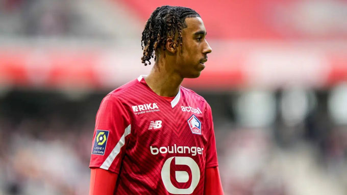 MU đạt thỏa thuận hợp đồng với 'Van Dijk người Pháp'