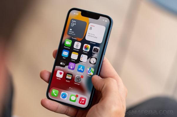 iPhone 13 Mini vẫn có hàng, giá siêu rẻ bất ngờ, trang bị chiến như iPhone 13 Pro Max, iPhone 15 mới