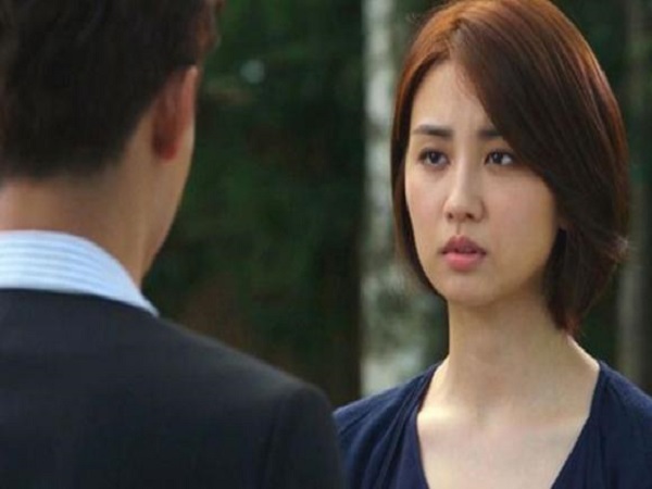 Chồng ly hôn vợ tài sắc chạy theo nhân tình kém sắc không tài, 3 năm sau gặp lại chồng, tôi sốc nặng khi nghe anh nói ra lý do