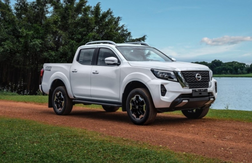 Nissan Navara 2024 ra mắt tại Việt Nam với 4 phiên bản, giá 'mềm' hơn đấu Ford Ranger