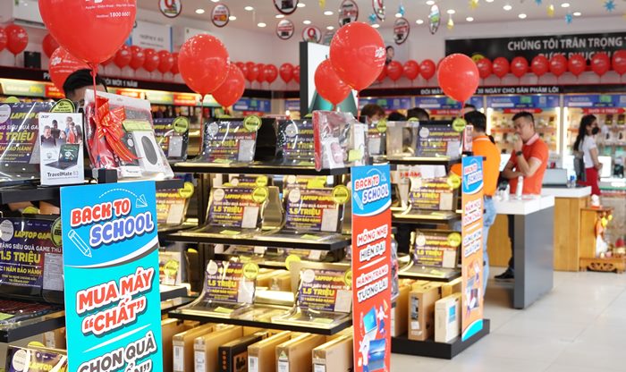 Nhi&#x1EC1;u &#x1B0;u &#x111;&#xE3;i cho sinh vi&#xEA;n, h&#x1ECD;c sinh mua m&#xE1;y t&#xED;nh m&#xF9;a t&#x1EF1;u tr&#x1B0;&#x1EDD;ng