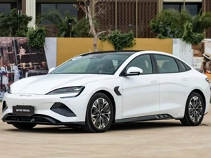 BYD Seal - Sedan điện ngang cỡ Toyota Camry chốt giá từ 1,1 tỷ đồng tại Việt Nam